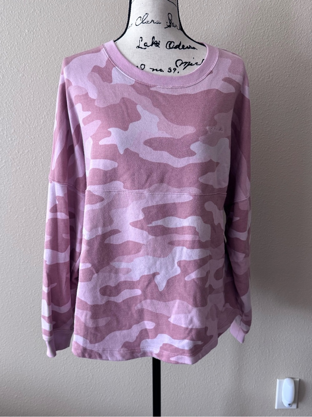 Women’s PINK oversized Camo sweatshirt